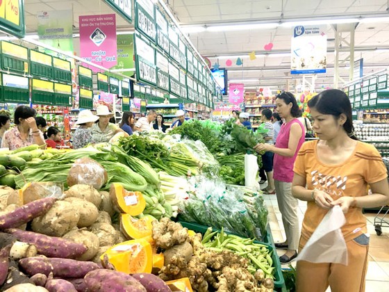 Tất bật giao hàng sau tết ảnh 1