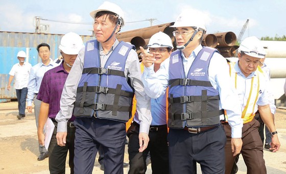 Đưa công trình chống ngập 10.000 tỷ đồng vận hành vào cuối năm 2019 ảnh 1