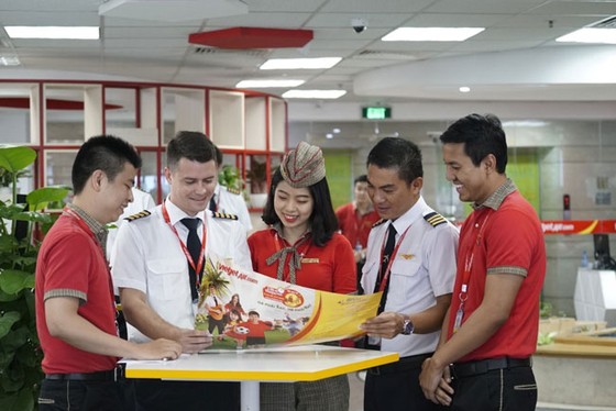 Hành khách hào hứng với lịch thi đấu World Cup 2018 của Vietjet ảnh 12