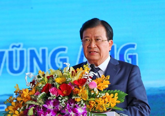 Khởi công 3 dự án đường dây truyền tải điện ảnh 1