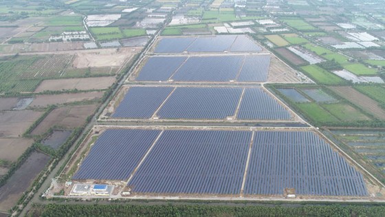 Xung lực mới thị trường điện mặt trời ảnh 1
