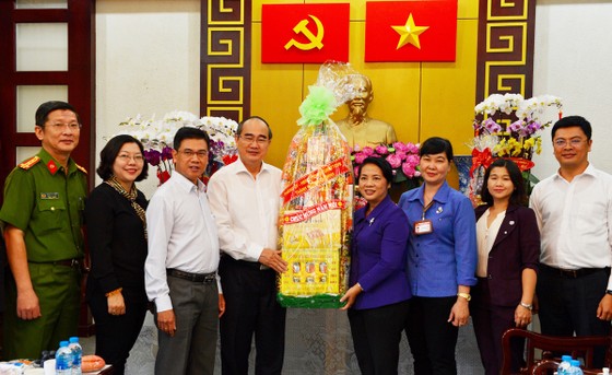 Bí thư Thành ủy TPHCM Nguyễn Thiện Nhân thăm, chúc tết nguyên Thủ tướng Nguyễn Tấn Dũng ảnh 3