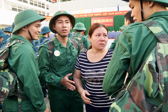 Gần 4.400 thanh niên TPHCM lên đường nhập ngũ ảnh 17