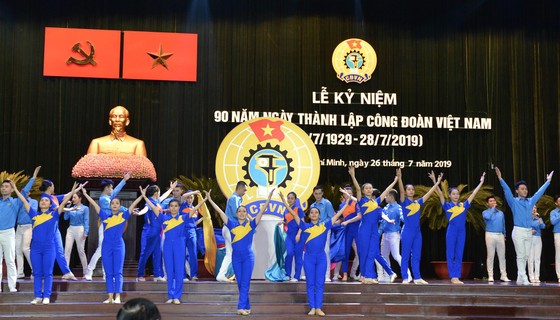 Bí thư Thành ủy TPHCM Nguyễn Thiện Nhân: Giải quyết kịp thời bức xúc về nhà ở cho công nhân ảnh 3