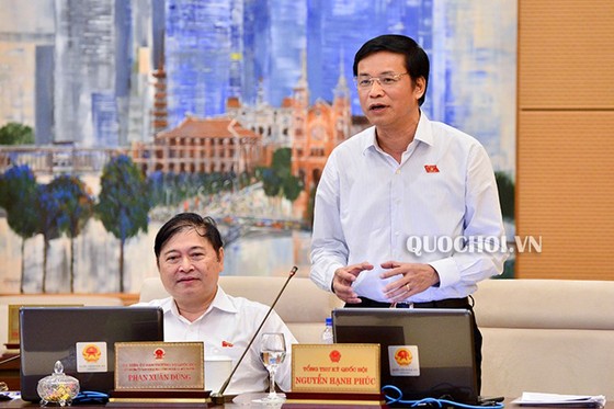 Công khai kết quả giám sát về độc quyền sách giáo khoa vào cuối năm nay ảnh 1