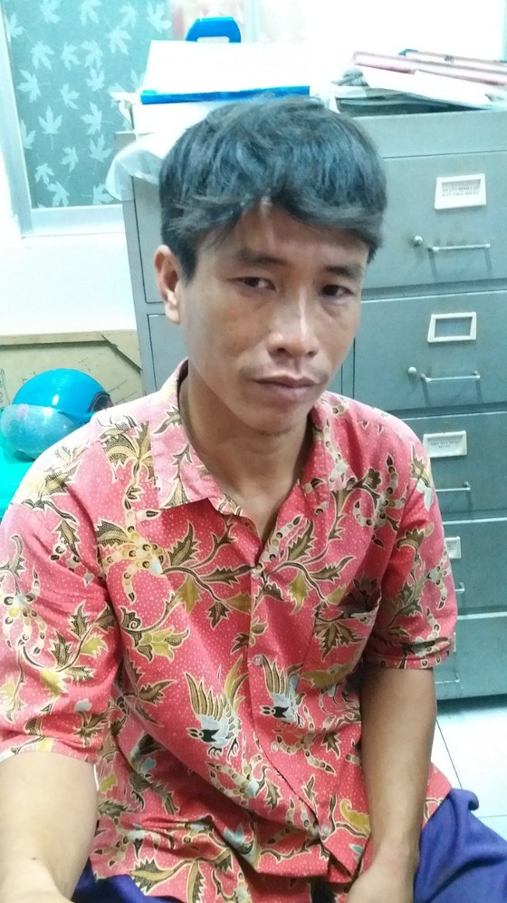 Qua phòng bạn xem đánh bài, người đàn ông đâm chết người ảnh 1
