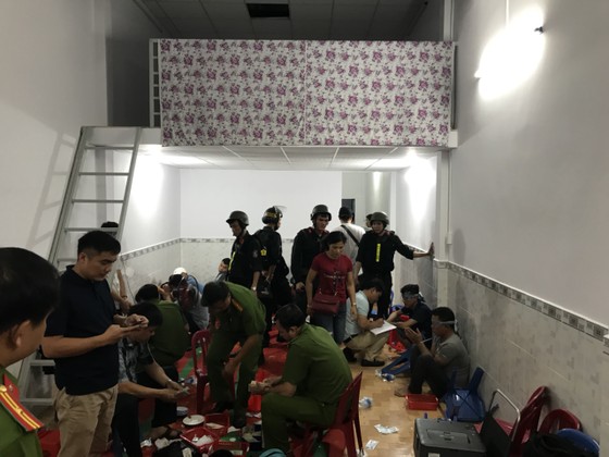 Triệt phá sới bạc của "Thành bò" ở quận Gò Vấp ảnh 6