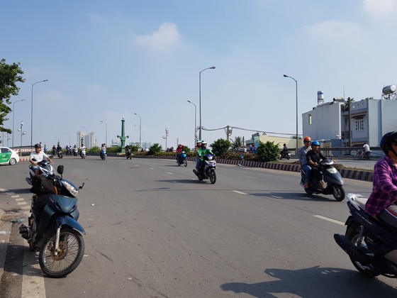Đã xác định được một số đối tượng trong vụ hỗn chiến trên cầu Nhị Thiên Đường ảnh 1