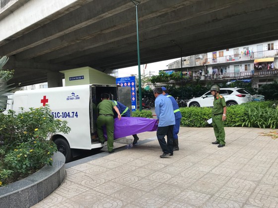 Phát hiện thi thể nam thanh niên trôi trên sông Sài Gòn ảnh 1