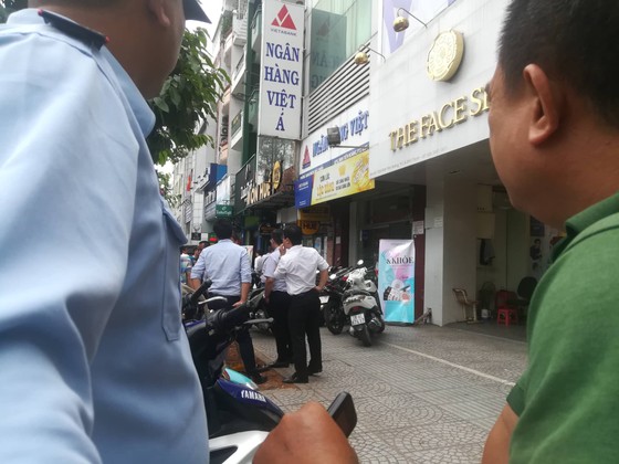 Ngân hàng Việt Á xác nhận vụ cướp ở phòng giao dịch Bà Chiểu ảnh 1
