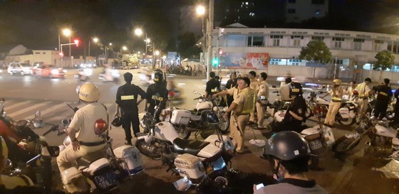 "Đi bão" sau trận đấu Việt Nam - Mailaysia, 84 trường hợp bị xử phạt ảnh 4