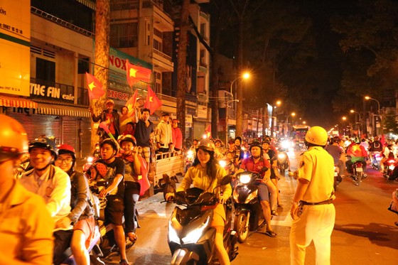 Triển khai công tác đảm bảo trật tự trước, trong và sau trận chung kết AFF Cup ảnh 3