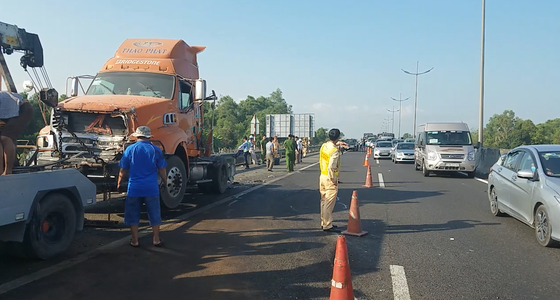 Va chạm liên hoàn trên cao tốc TPHCM - Trung Lương, 1 người tử vong ảnh 4