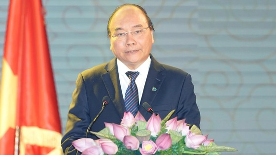 Thủ tướng Nguyễn Xuân Phúc trao Huân chương Độc lập hạng Nhì cho Đoàn bay 919 ảnh 1