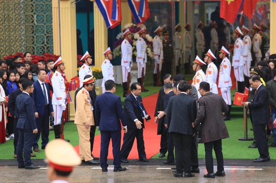 Ông Kim Jong-un đã đến ga Đồng Đăng ảnh 7