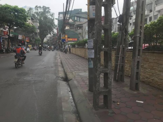Bí ẩn người phụ nữ chết cạnh xe máy bên đường lúc sáng sớm ảnh 1
