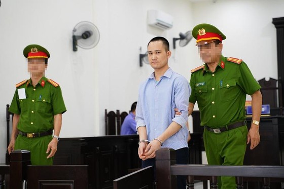 Trong 5 giờ, phá 6 két sắt lấy 3,5 tỷ đồng, lĩnh 9 năm tù ảnh 1