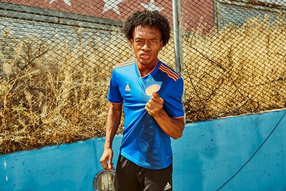 World Cup 2018: Áo đấu mới rực rỡ sắc màu! ảnh 7