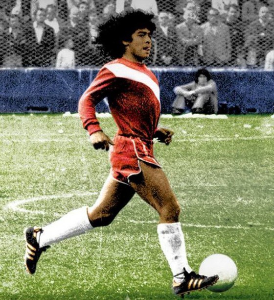 BÊN LỀ: Câu chuyện cảm động về đôi giày “quý hơn vàng” của George Best ảnh 2