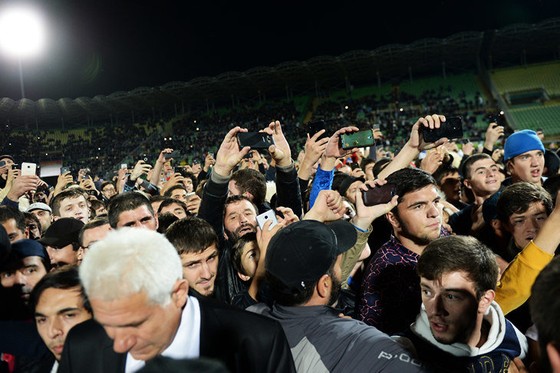 Khabib dọa bỏ UFC: Quyết đi đến cùng vì huynh đệ ảnh 7