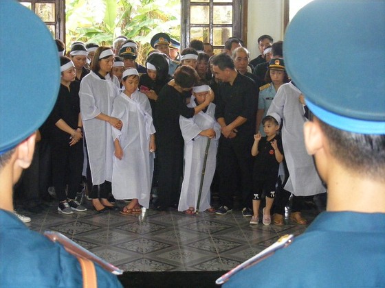 Lễ truy điệu 2 phi công hy sinh trong khi làm nhiệm vụ bay huấn luyện ảnh 4