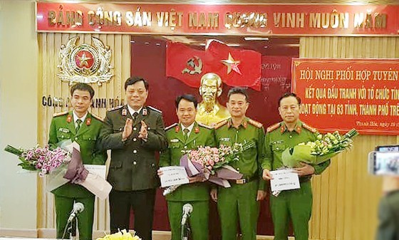 Triệt phá tổ chức tín dụng đen lớn nhất từ trước đến nay ảnh 1