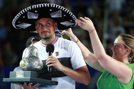 Nick Kyrgios nhí nhanh với danh hiệu ở Acapulco