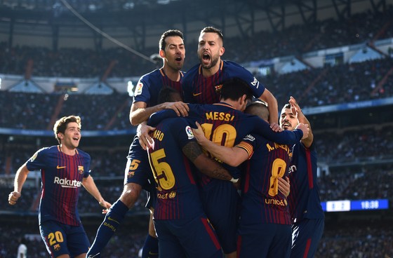 Thua El Clasico, Real Madrid vẫn từ chối bỏ cuộc ảnh 1
