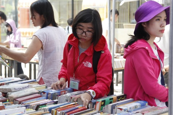 Ngày hội cho những người yêu sách cũ ảnh 2