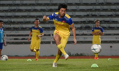Tuyển Việt Nam trước trận chung kết King's Cup 2019: Chờ đợi bộ tứ HA.GL toả sáng ảnh 2