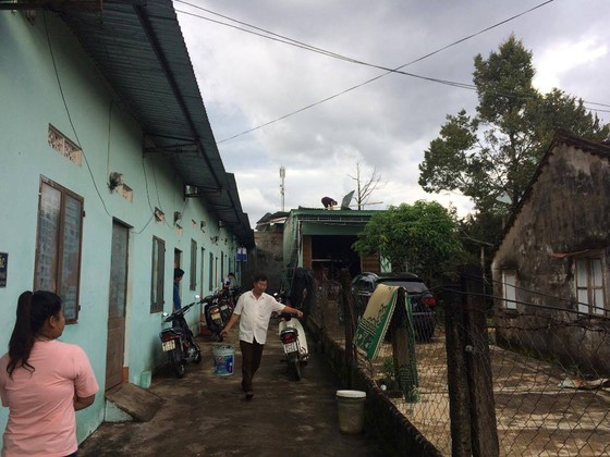 Gia Lai: Lốc xoáy cuốn bay mái tôn 5 phòng trọ, sinh viên chạy tán loạn ảnh 7