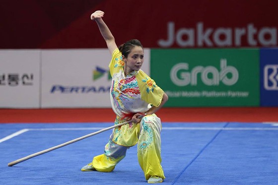 Wushu: võ sĩ Phạm Quốc Khánh đoạt HCB, Dương Thuý Vi đoạt HCĐ ảnh 2