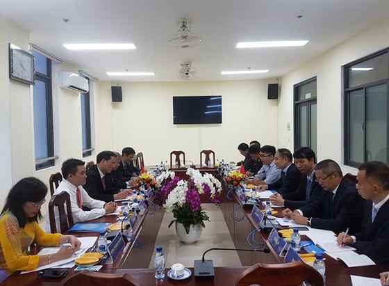 Đoàn đại biểu Chính hiệp Nhân dân Trung Quốc tỉnh Tứ Xuyên thăm TPHCM ảnh 1