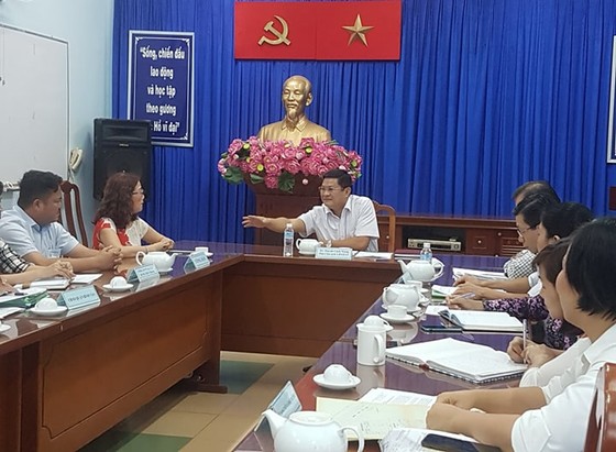 Xin lỗi người dân do có sơ sót trong cấp giấy chứng nhận quyền sử dụng đất ảnh 1