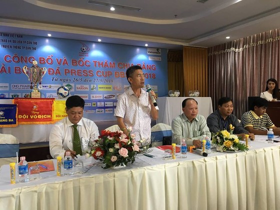 7 cơ quan báo, đài tranh tài giải bóng đá Press Cup ĐBSCL 2018 ảnh 1