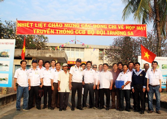 500 lính đảo Trường Sa về Phú Yên để tưởng niệm 64 liệt sỹ Gạc Ma ảnh 1