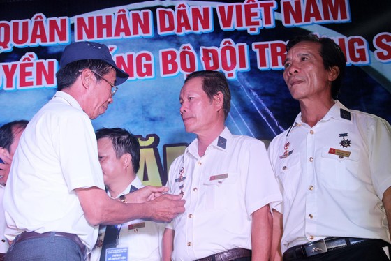 500 lính đảo Trường Sa về Phú Yên để tưởng niệm 64 liệt sỹ Gạc Ma ảnh 7