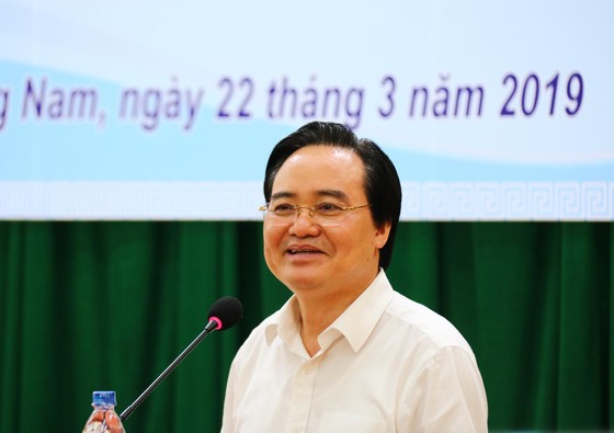 Bộ trưởng Bộ GD-ĐT làm việc với ngành GD-ĐT Quảng Nam ảnh 1