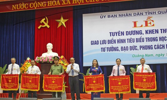 Quảng Nam: Tuyên dương điển hình học tập và làm theo tư tưởng, đạo đức, phong cách Hồ Chí Minh ảnh 1