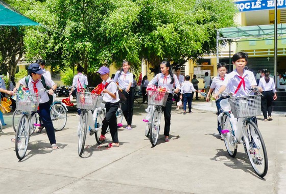 Mang trung thu yêu thương về xứ dừa ảnh 5