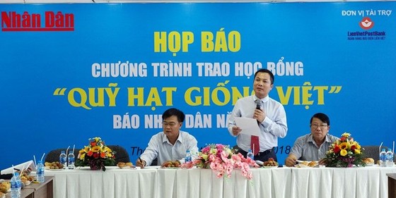 3,9 tỷ đồng học bổng trao cho học sinh nghèo ĐBSCL ảnh 1