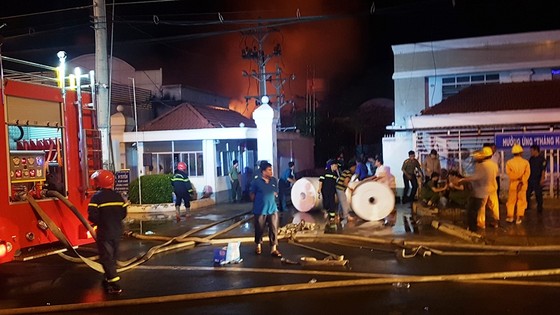 Cần Thơ: Cháy lớn ở Khu công nghiệp Trà Nóc 1 ảnh 9