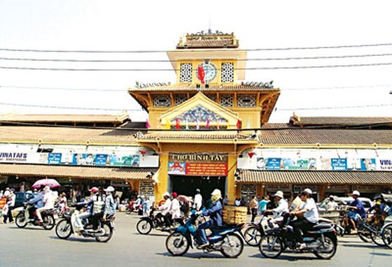 Ngày 15-11, chợ Bình Tây chính thức đi vào hoạt động ảnh 1
