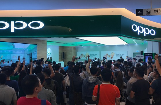 OPPO Việt Nam khai trương Brand Shop cao cấp ảnh 2