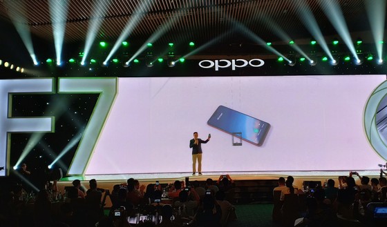 OPPO F7 chính thức được giới thiệu tại Việt Nam ảnh 1