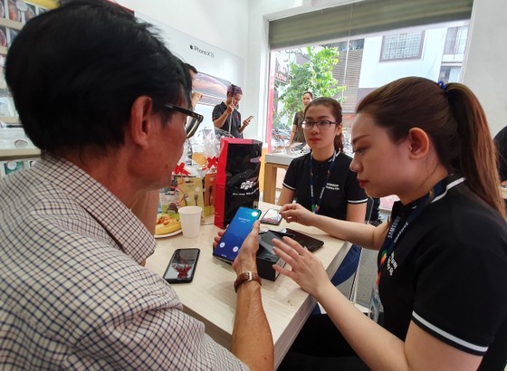 Galaxy S10 | S10+ chính thức lên kệ tại FPT Shop ảnh 1
