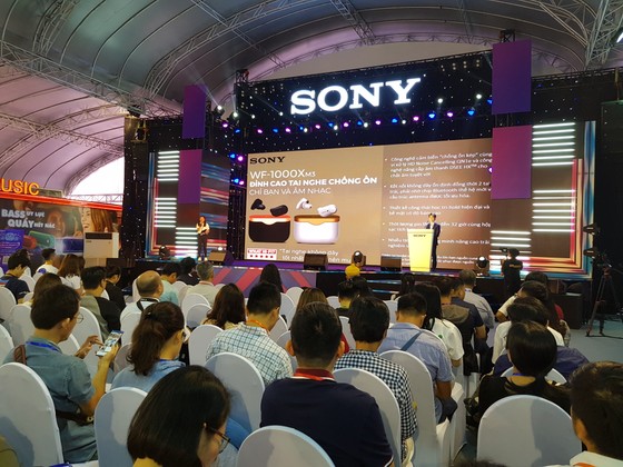 Sony Show lần thứ 7 với chủ đề “Hello Future – Chạm đến tương lai” ảnh 3