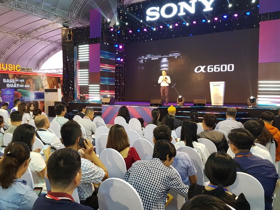 Sony Show lần thứ 7 với chủ đề “Hello Future – Chạm đến tương lai” ảnh 2