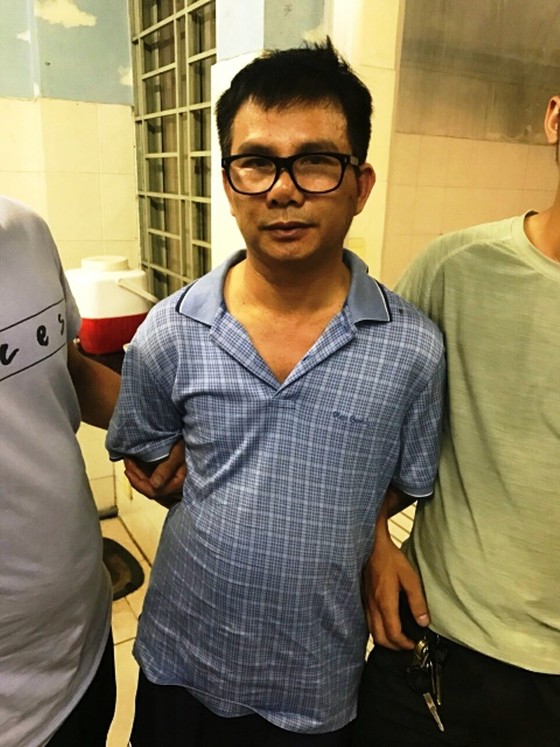 Bắt giữ ô tô vận chuyển ma túy, súng ảnh 1