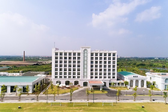 Vingroup khánh thành Trung tâm đào tạo bóng đá hàng đầu Đông Nam Á ảnh 1